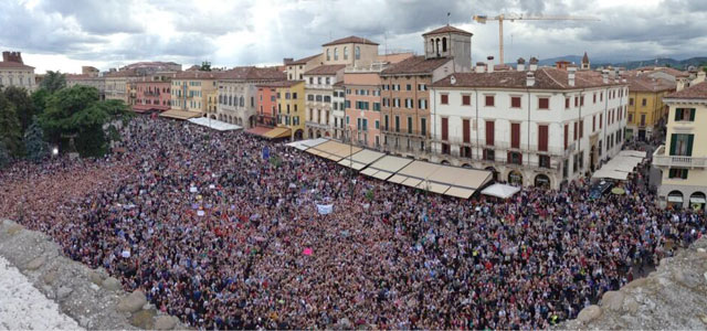 One Direction folla Verona 19 Maggio 2013