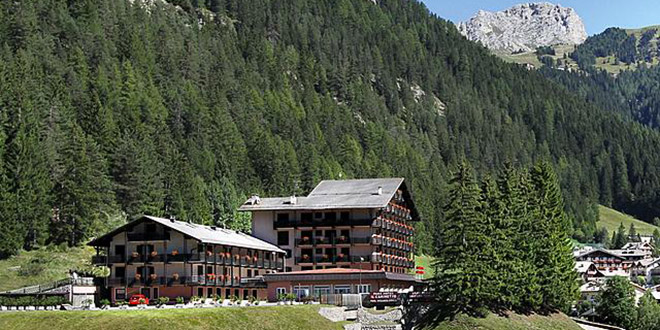 Hotel Il Caminetto Canazei