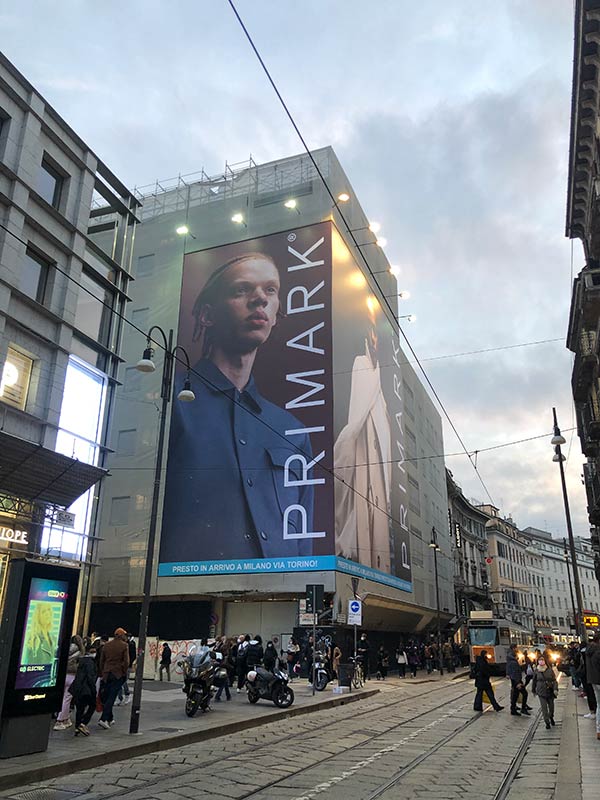 Primark foto negozio Milano Via Torino