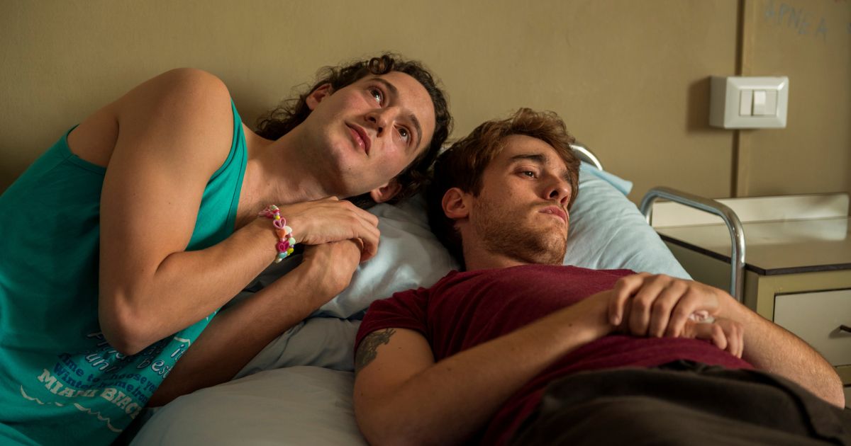 Tutto Chiede Salvezza su Netflix trama, trailer e cast della serie Tutto Chiede Salvezza su Netflix trama, trailer e cast della serie
