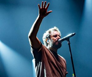 Foto Tommaso Paradiso Roma Palazzo dello Sport 16 novembre